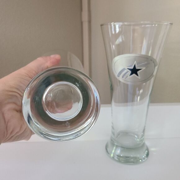 nfl dallas cowboys americas team set  of 2 16 ounce pilsner beer glasses gifting - Picture 2 of 3